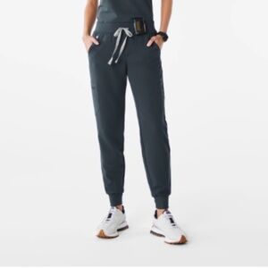 Dark Harbor Zamora Jogger Scrubs | Figs